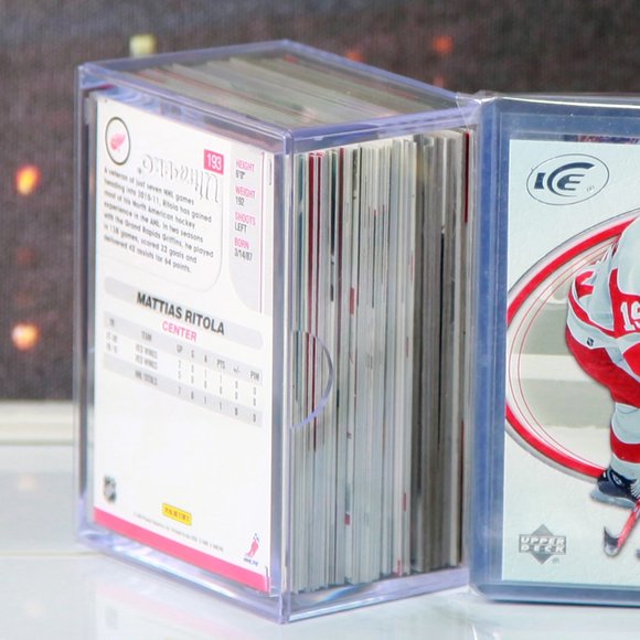 Detroit Red Wings Hockey Cards 50+ Hockey Cards/5 Specialty Cards Years 2000+ - Picture 2 of 2